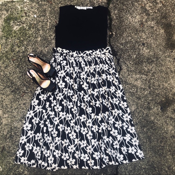 Pier 1 Dresses & Skirts - Vintage Pier 1 Imports Floral Skirt Passports M